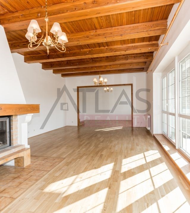 Pronájem domu 300 m2