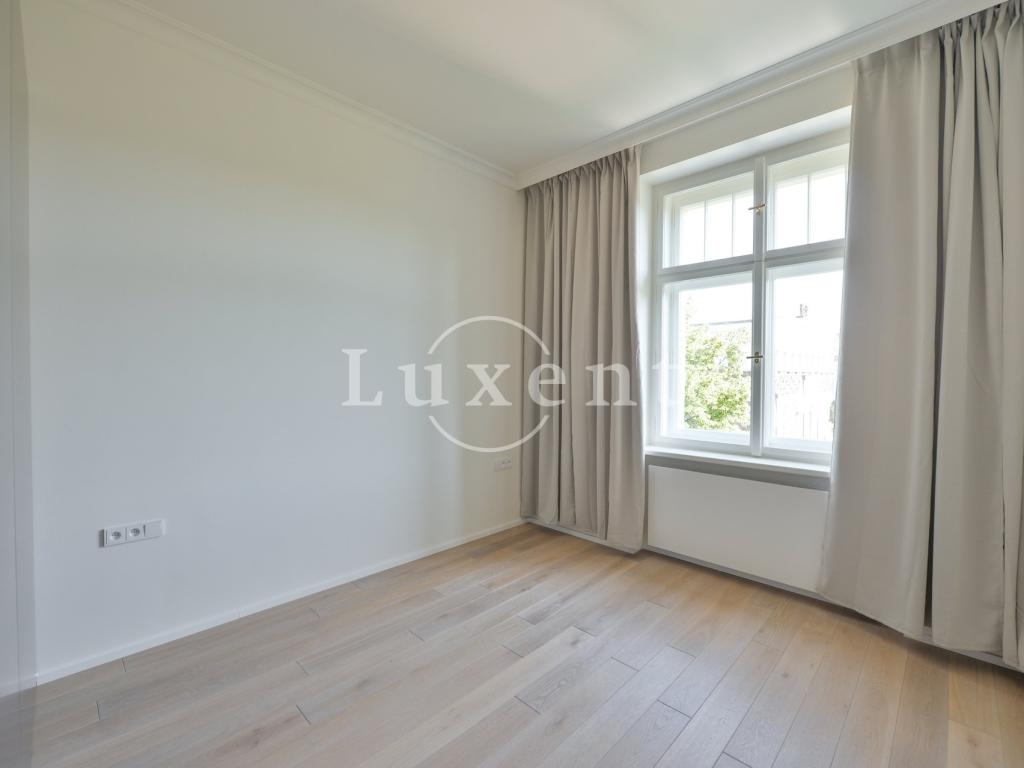 Pronájem bytu 3+kk 137 m2, Praha – náhled fotky 7