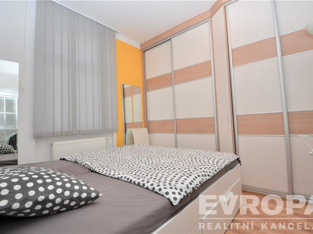 Pronájem bytu 2+kk 40 m² – pohled 6
