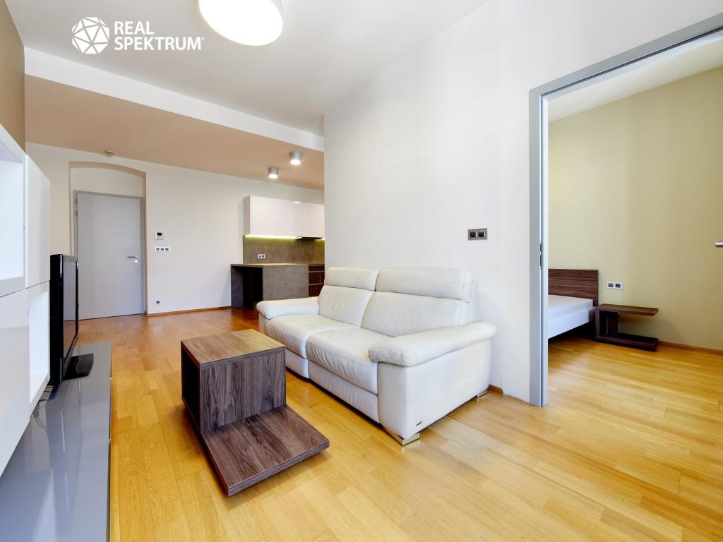 Pronájem bytu 3+kk 82 m2