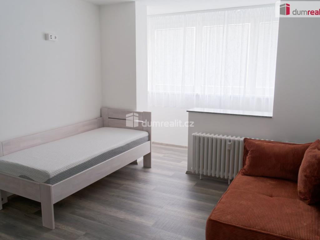 Pronájem bytu 1+kk 32 m2