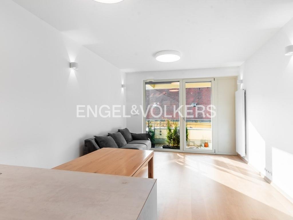 Pronájem bytu 2+kk 60 m2