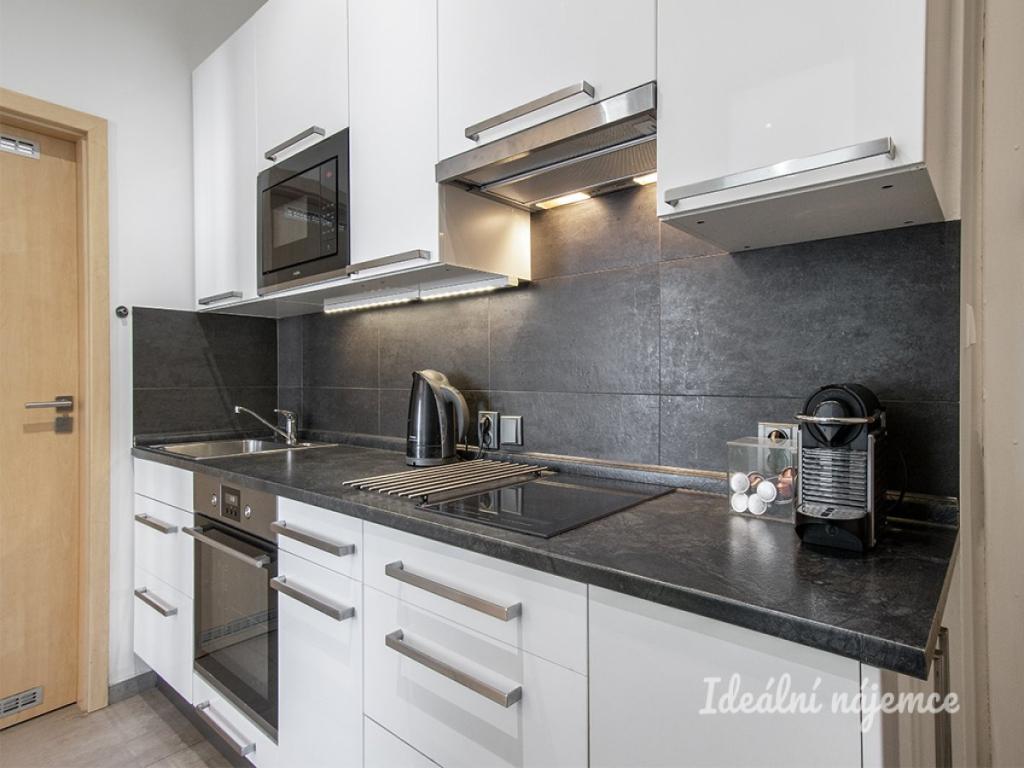 Pronájem bytu 2+kk 50 m2