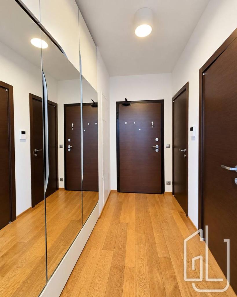 Pronájem bytu 1+kk 47 m2, Praha – náhled fotky 9