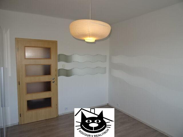 Pronájem bytu 2+1 52 m2