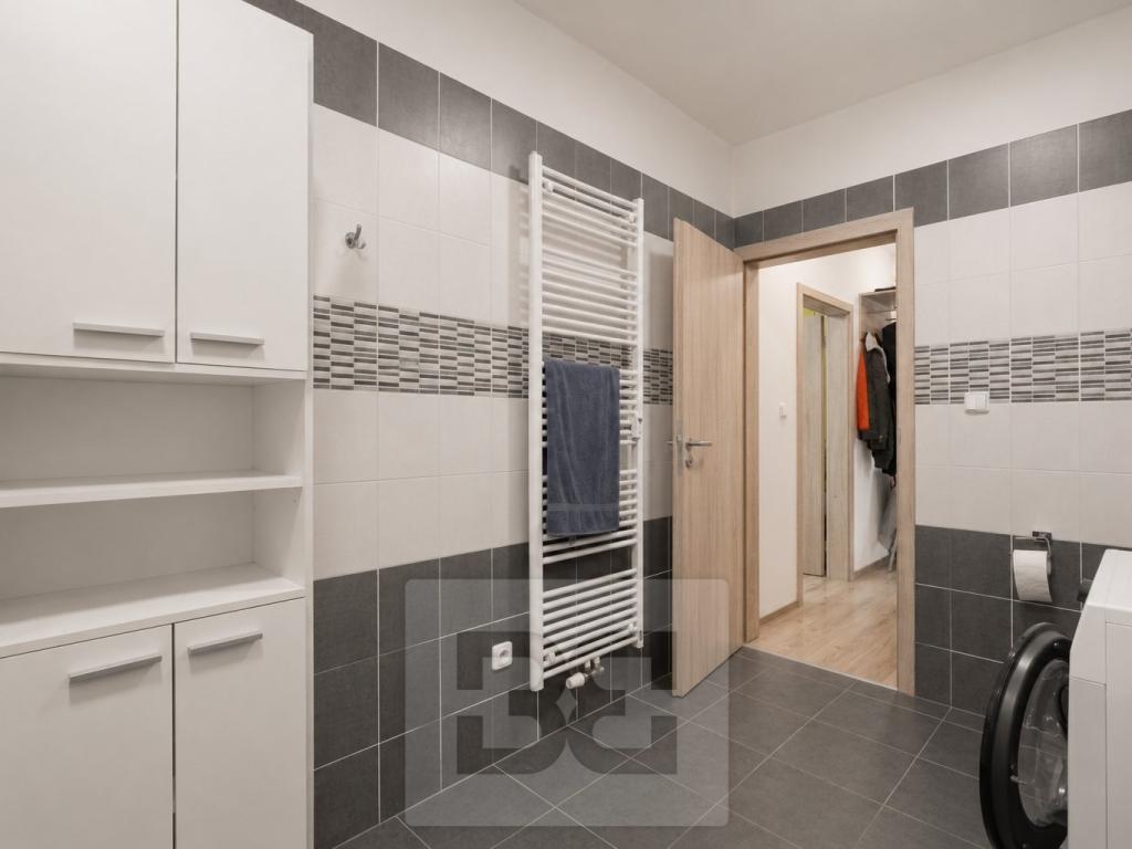 Prodej bytu 4+kk 88 m2, Praha – náhled fotky 19
