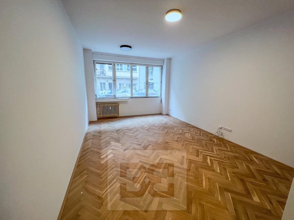 Pronájem bytu 1+kk 32 m2