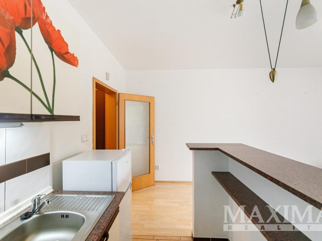 Prodej bytu 1+kk 36 m2, Praha – náhled fotky 13