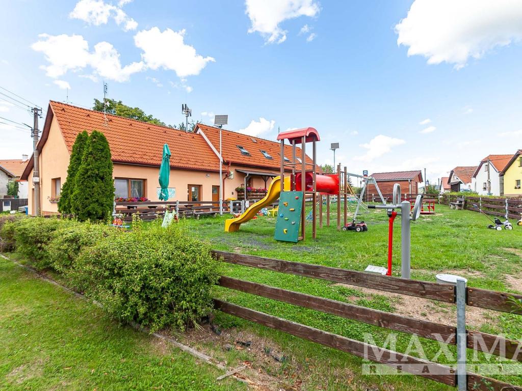 Prodej pozemku 1000 m2, Chlustina – náhled fotky 24