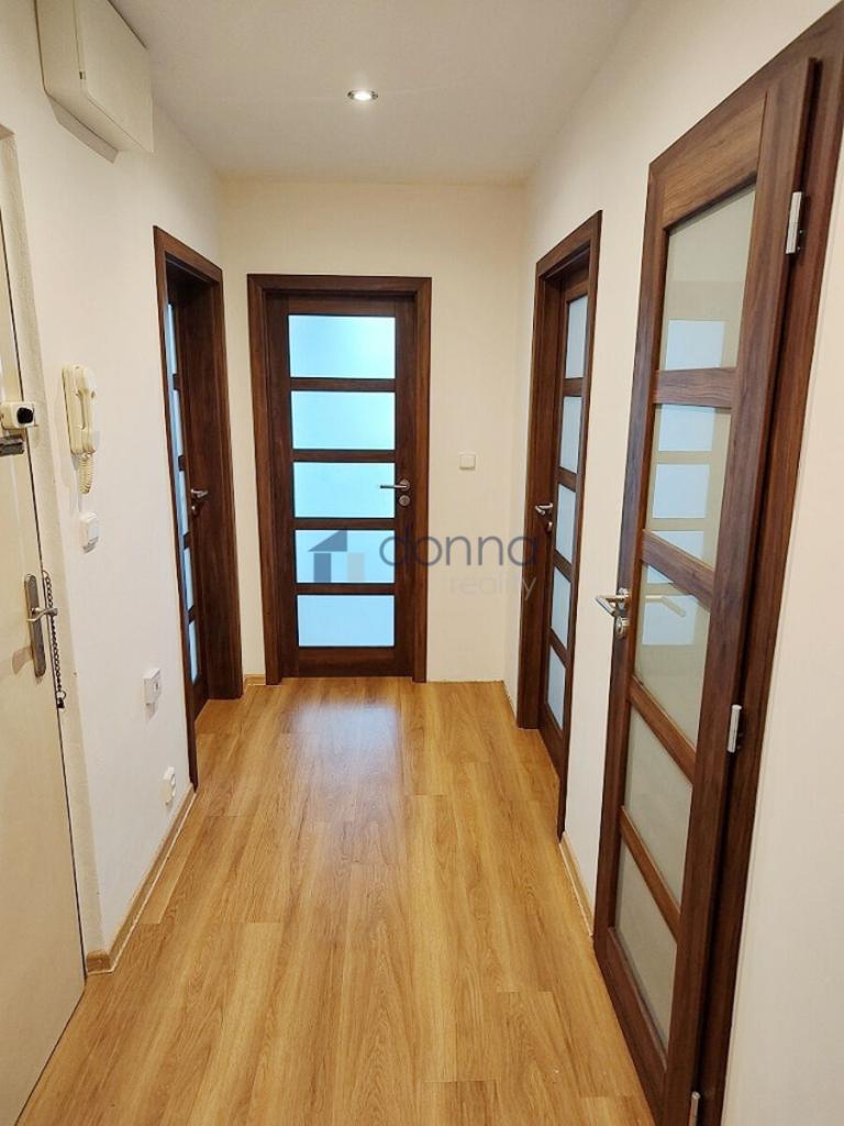 Pronájem bytu 3+kk 63 m2, Praha – náhled fotky 6