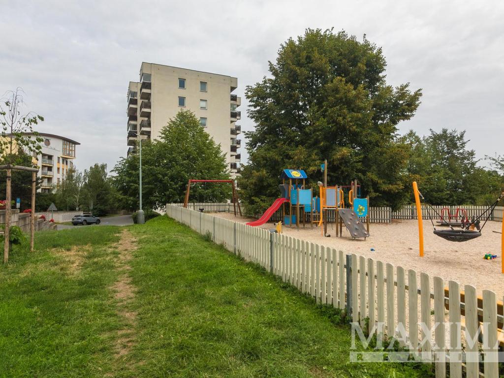 Pronájem bytu 3+kk 75 m2, Praha – náhled fotky 29
