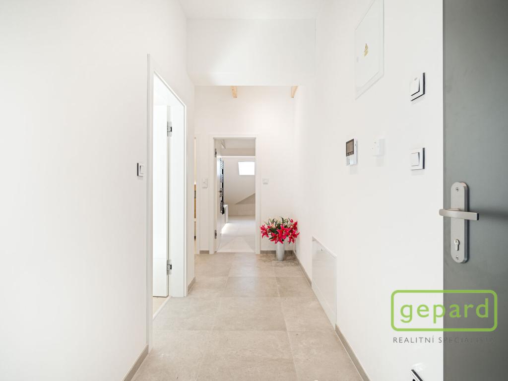 Prodej bytu 3+kk 92 m2, Praha – náhled fotky 14