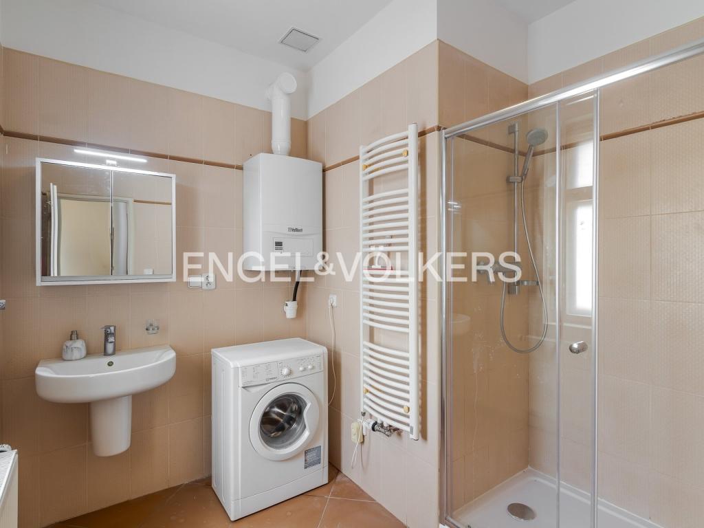 Pronájem bytu 1+1 60 m2