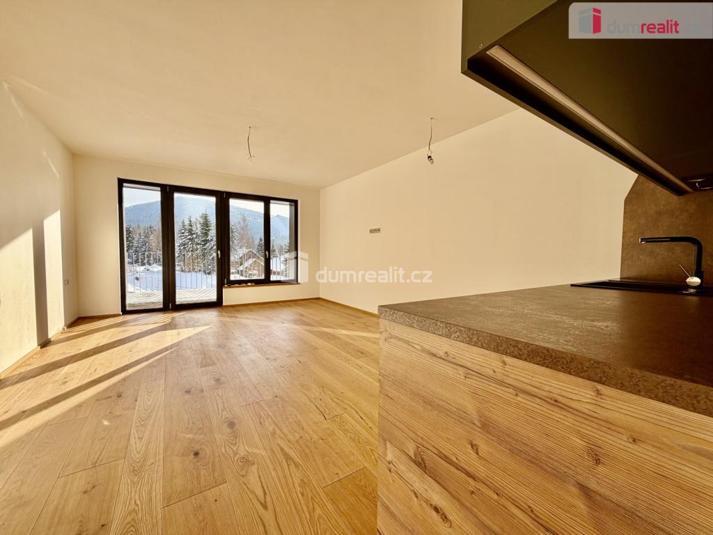 Pronájem bytu 1+kk 37 m2