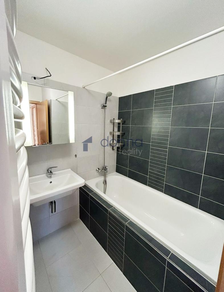Pronájem bytu 2+kk 55 m2, Praha – náhled fotky 8