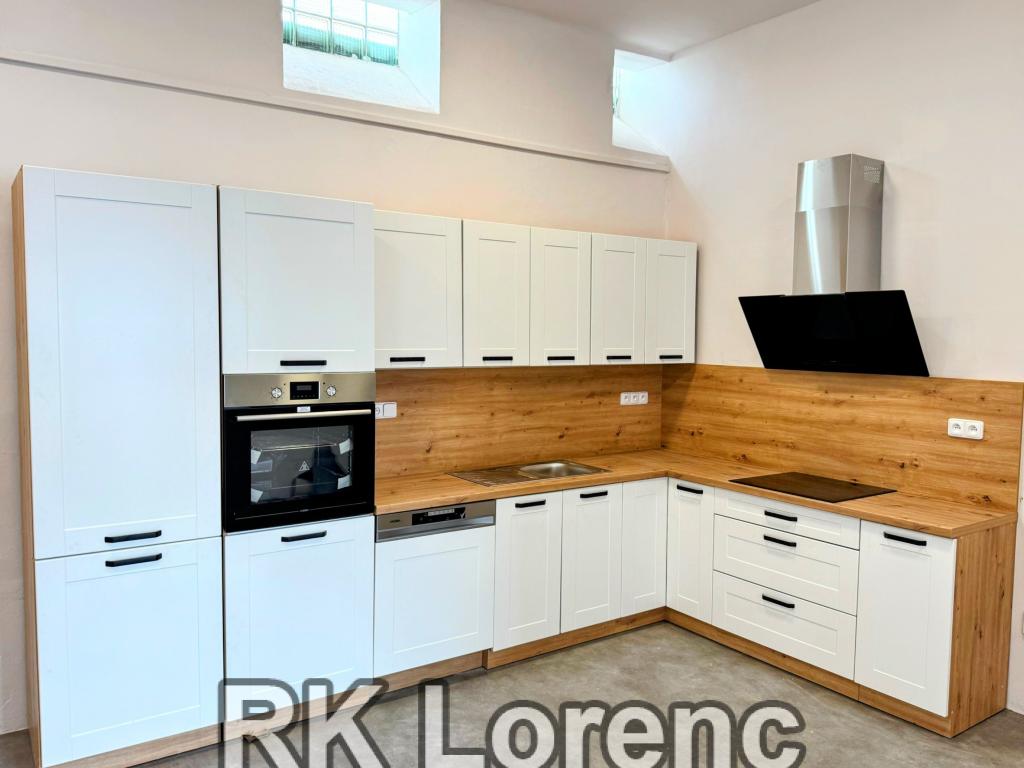 Pronájem bytu 6 a více 150 m2
