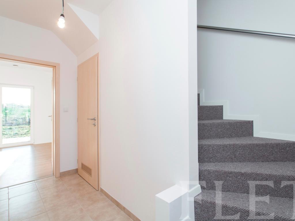 Prodej domu 96 m2, Zlonín – náhled fotky 6