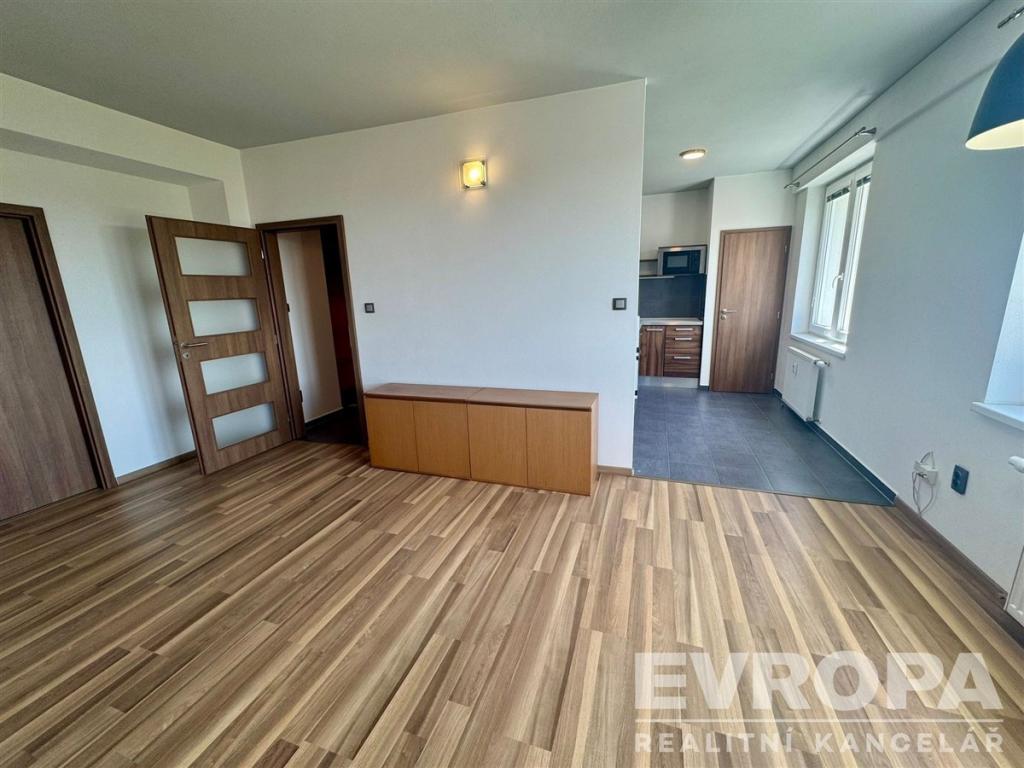 Pronájem bytu 2+kk 54 m2