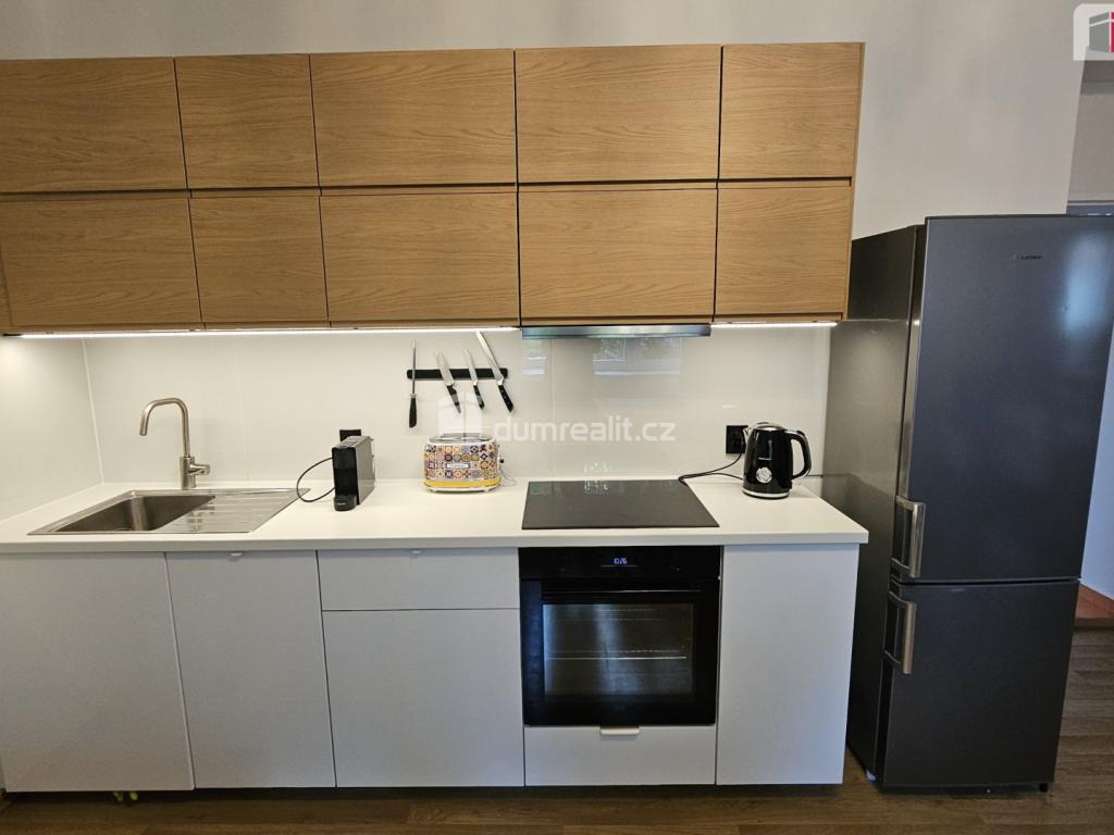 Pronájem bytu 2+kk 37 m2