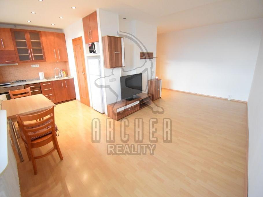 Pronajem bytu garsonka 33 m2