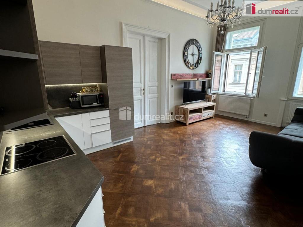Pronájem bytu 2+kk 62 m2