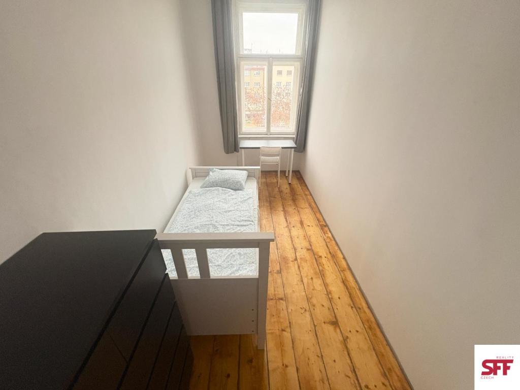 Pronájem bytu pokoj 10 m2