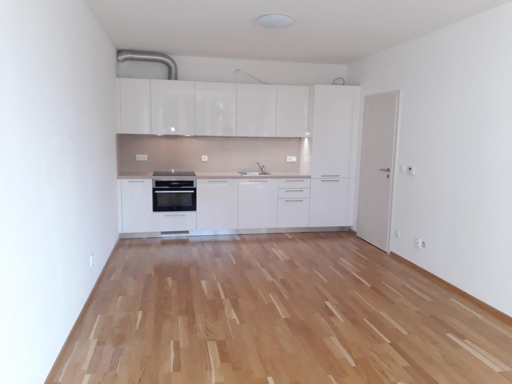 Pronajem bytu 2+kk 61 m2