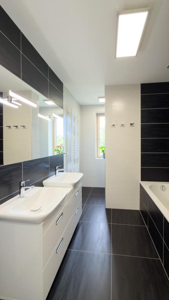 Pronájem bytu 3+kk 109 m2, Praha – náhled fotky 30