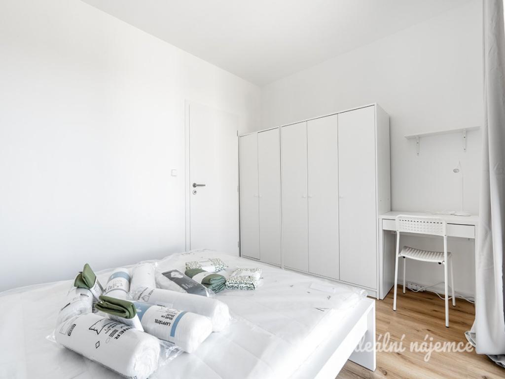 Pronájem bytu 2+kk 42 m2, Praha – náhled fotky 6