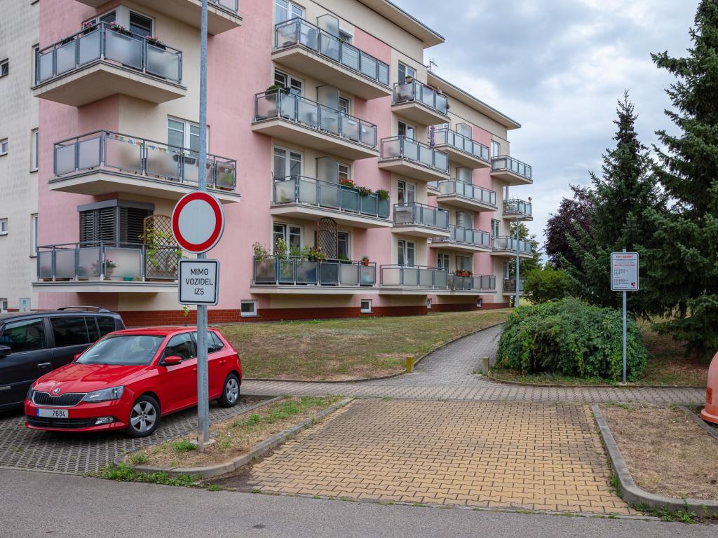 Pronájem bytu 1+kk 36 m2, Roztoky – náhled fotky 8