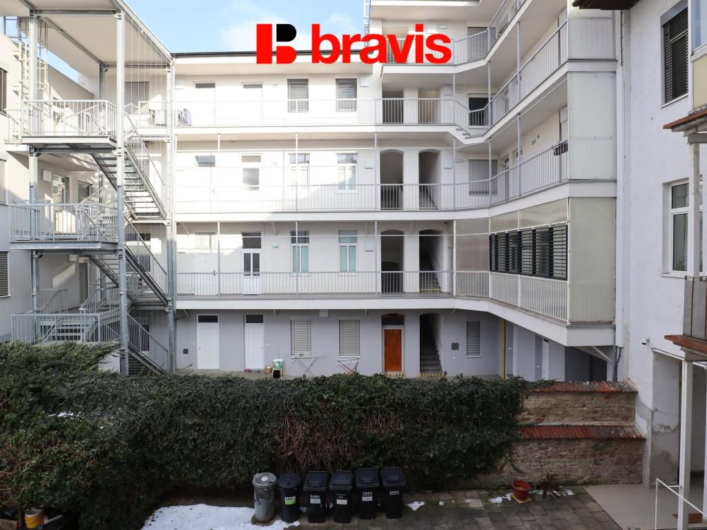 Pronájem bytu 1+kk 30 m2