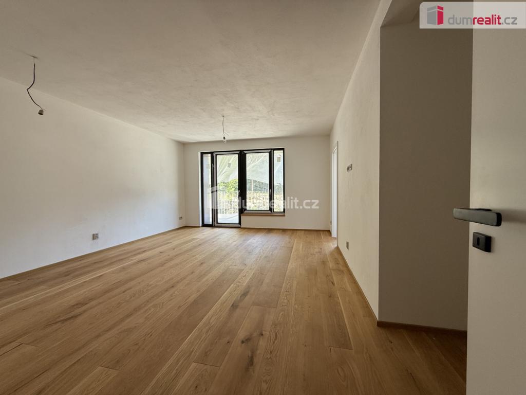 Pronájem bytu 2+1 57 m2