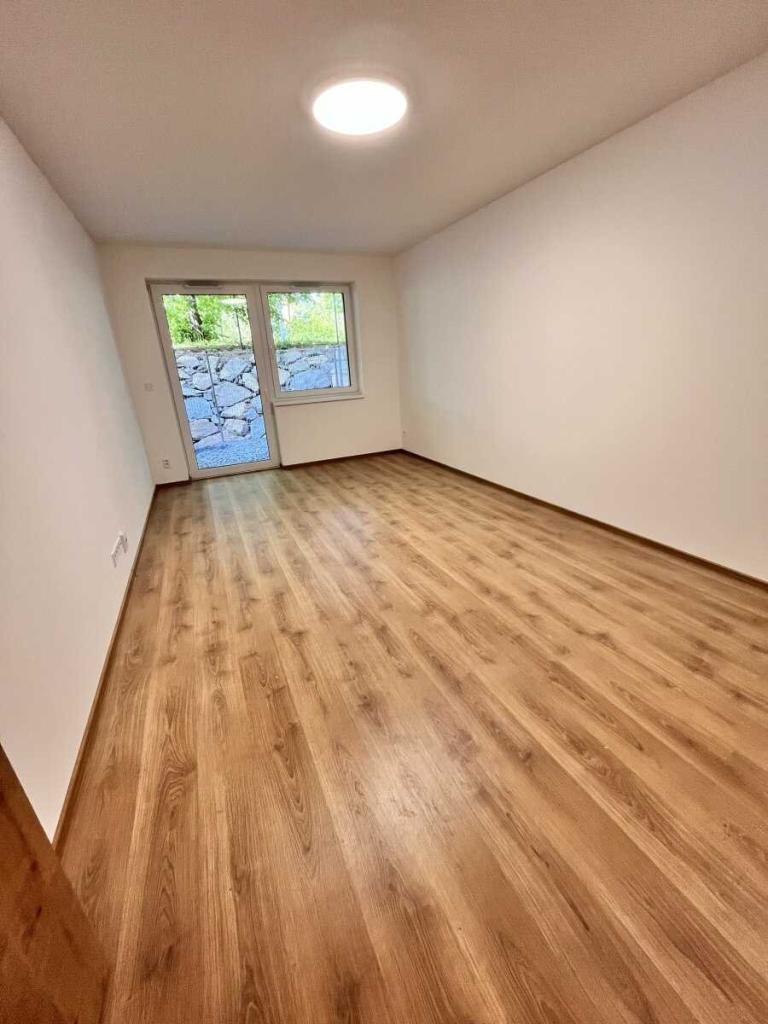 Pronájem bytu 1+kk 32 m2