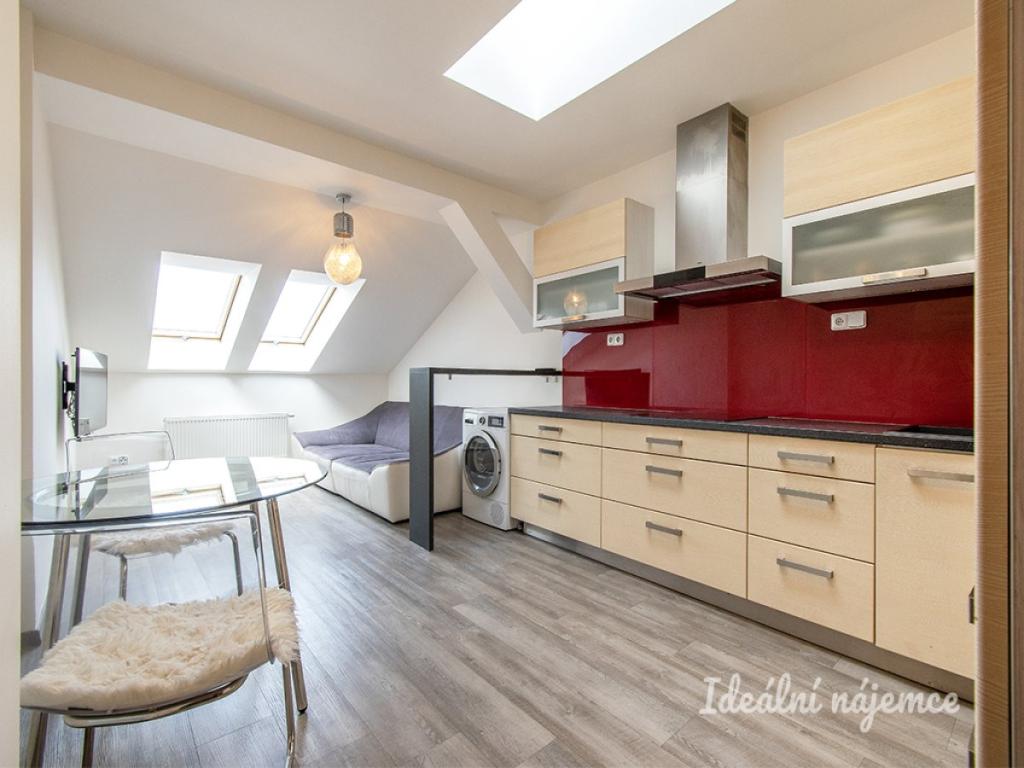 Pronájem bytu 3+kk 78 m2