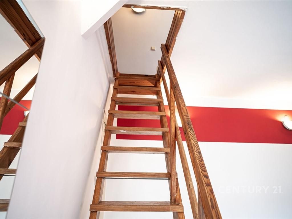 Pronájem bytu 1+1 56 m2