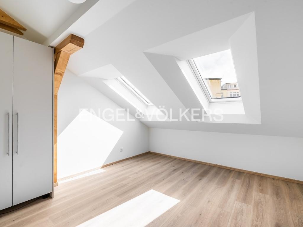 Pronájem bytu 3+kk 91 m2