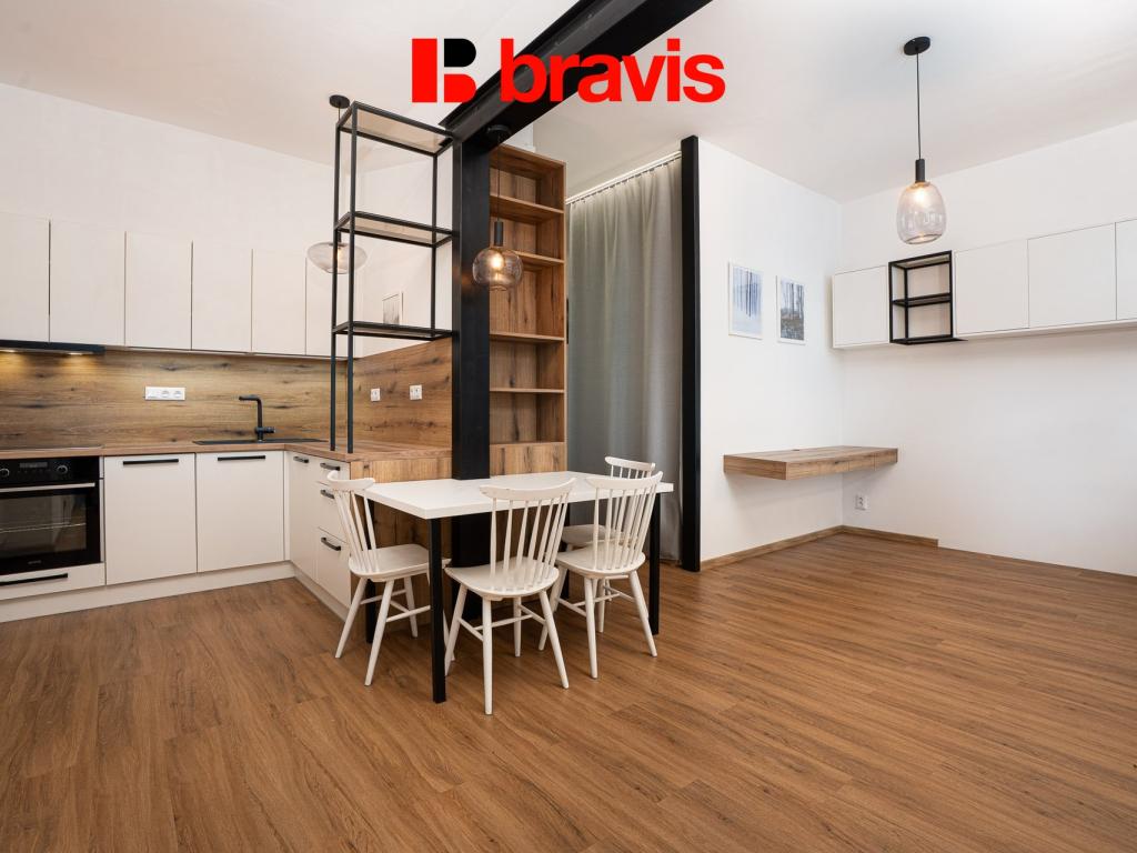 Pronájem bytu 1+kk 41 m2