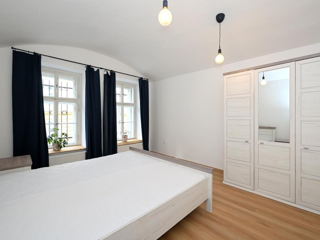 Pronájem bytu 2+kk 50 m2, Praha – náhled fotky 10