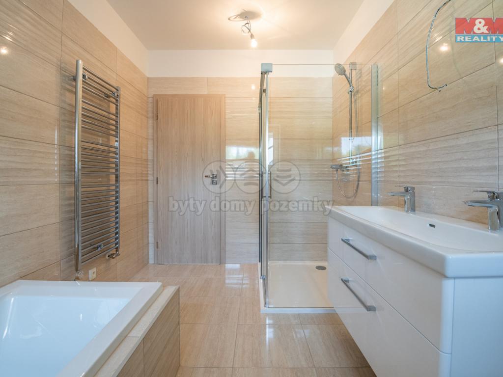 Pronajem bytu dům 642 m2