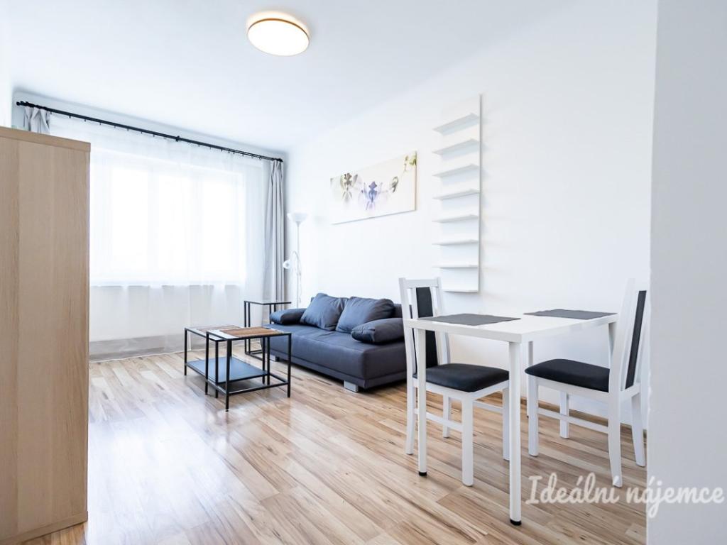Pronájem bytu 2+kk 43 m2