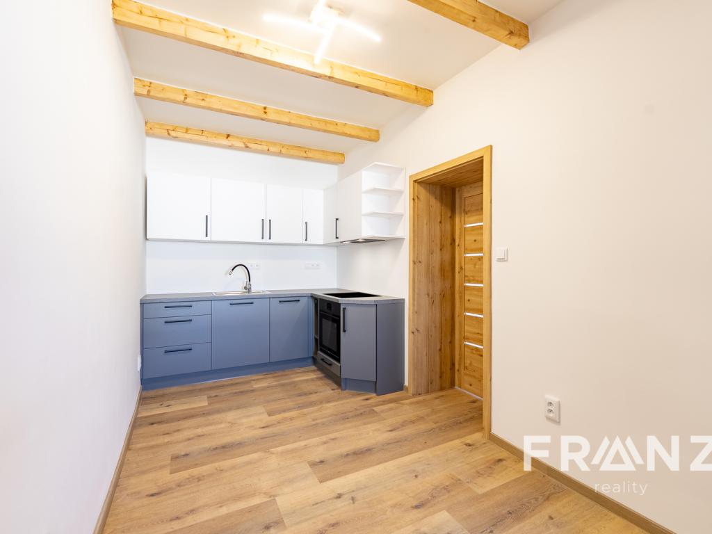 Pronájem bytu 2+kk 60 m2