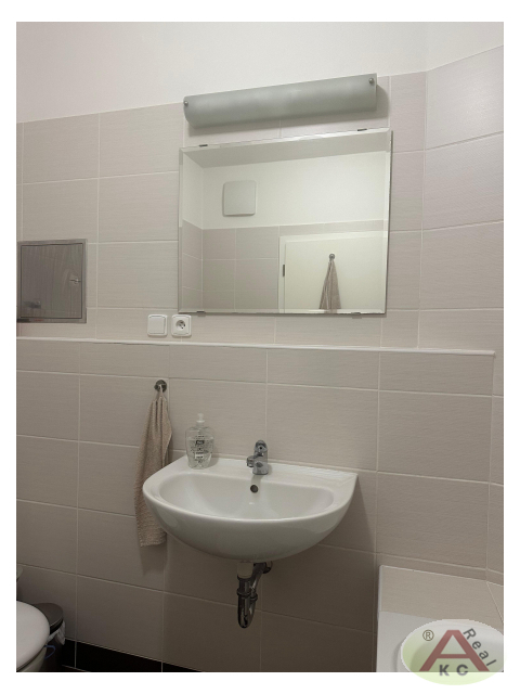 Pronájem bytu 1+kk 27 m2