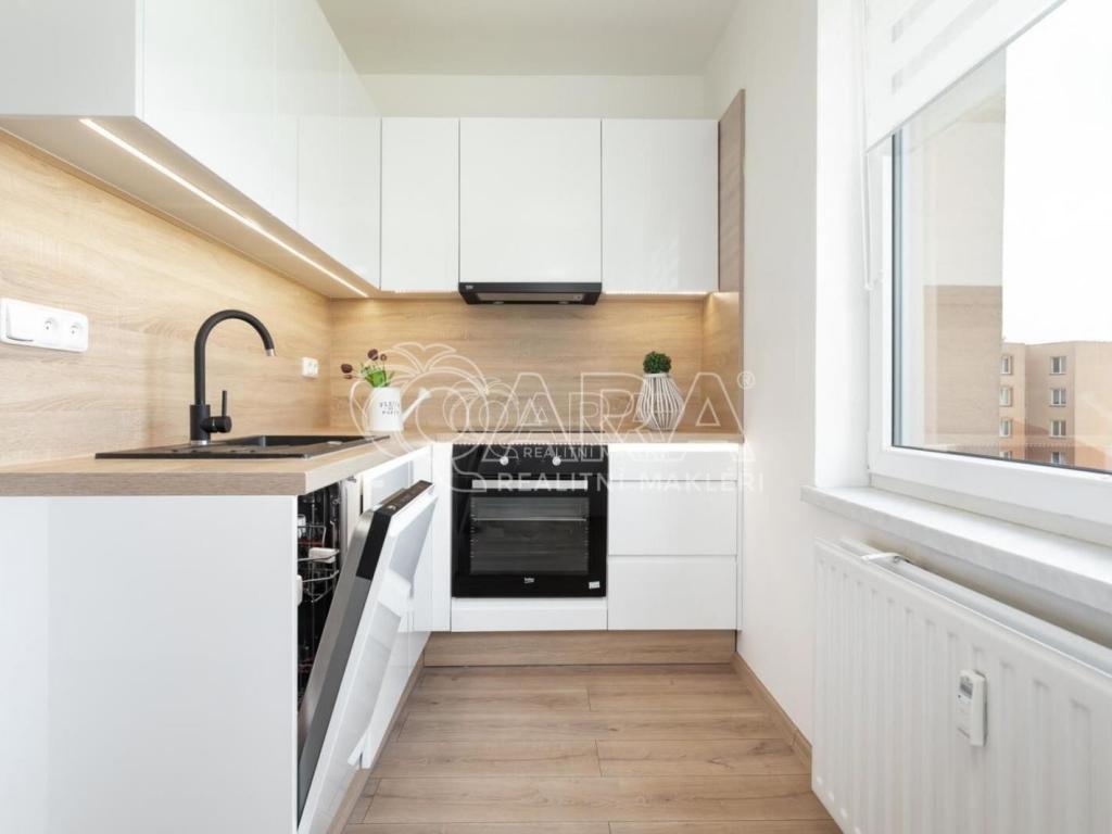 Pronájem bytu 1+1 38 m2