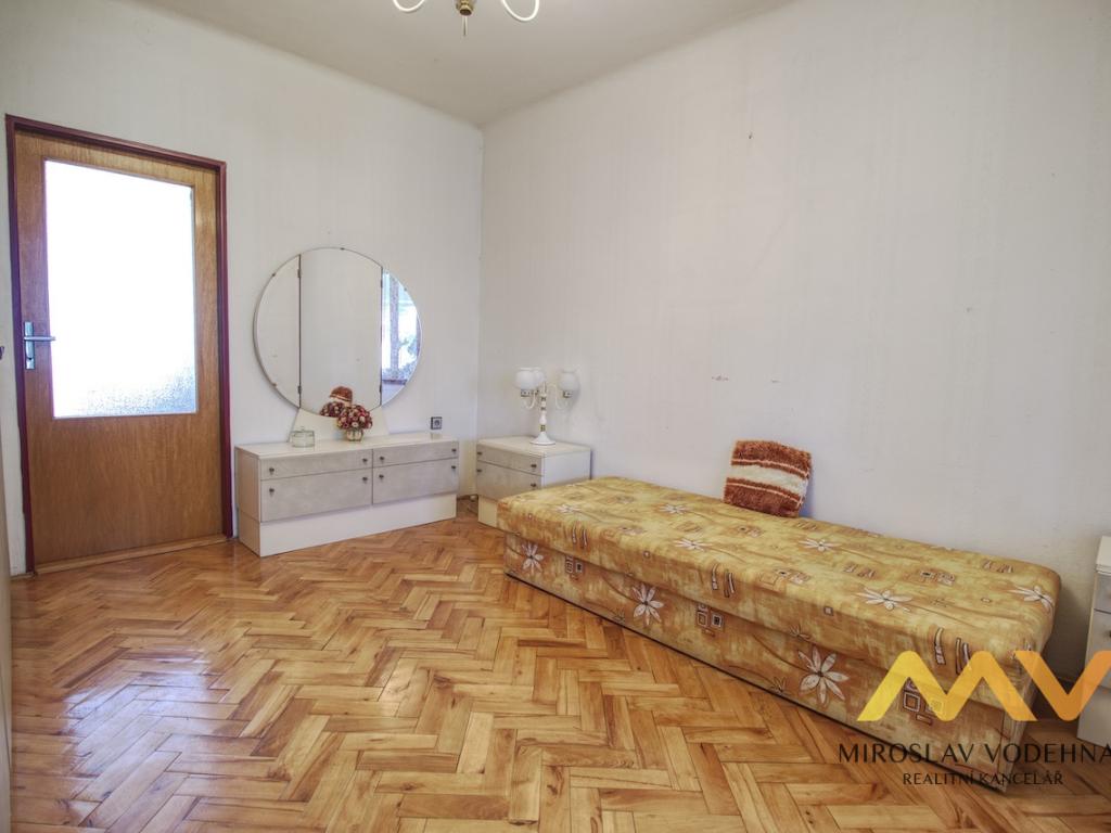 Pronájem bytu 3+1 90 m2, Hradec Králové – náhled fotky 12