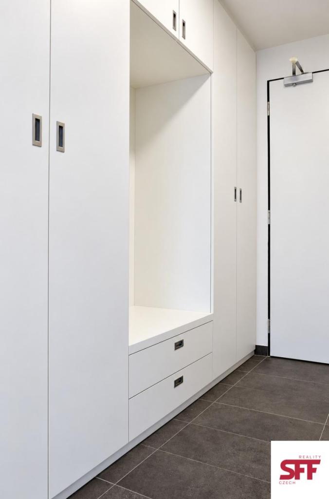 Pronájem bytu 1+kk 36 m2, Praha – náhled fotky 12