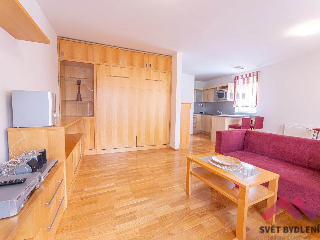 Pronájem bytu 1+1 50 m2
