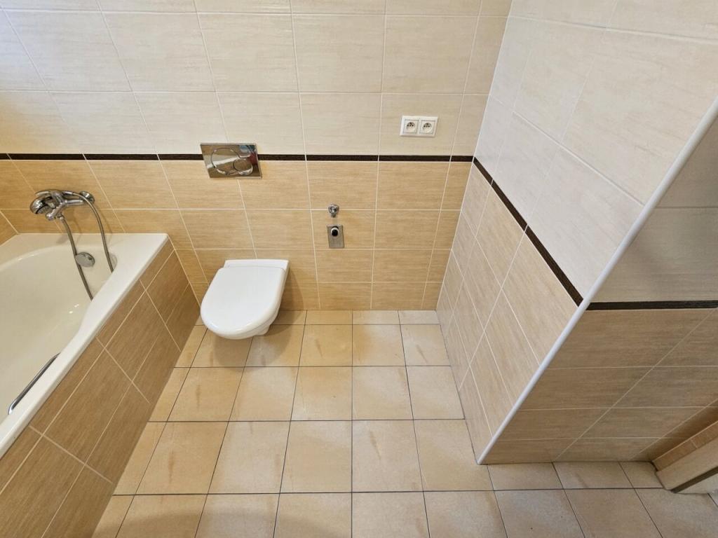 Pronájem bytu 2+kk 65 m2, Praha – náhled fotky 19