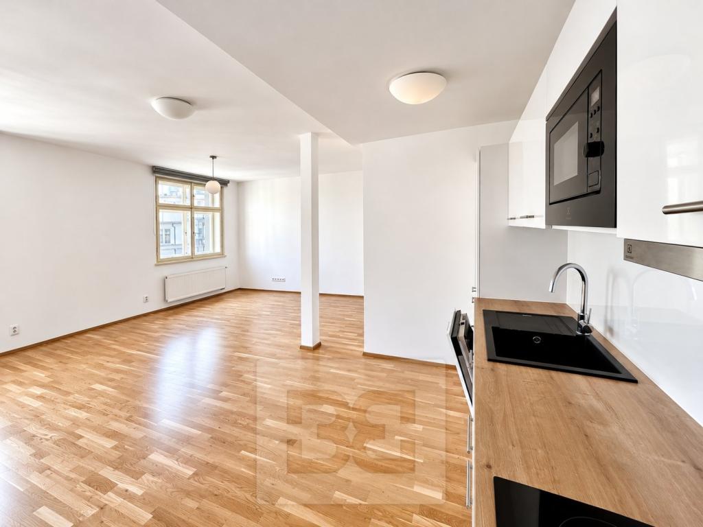 Pronájem bytu 2+kk 72 m2, Praha – náhled fotky 6
