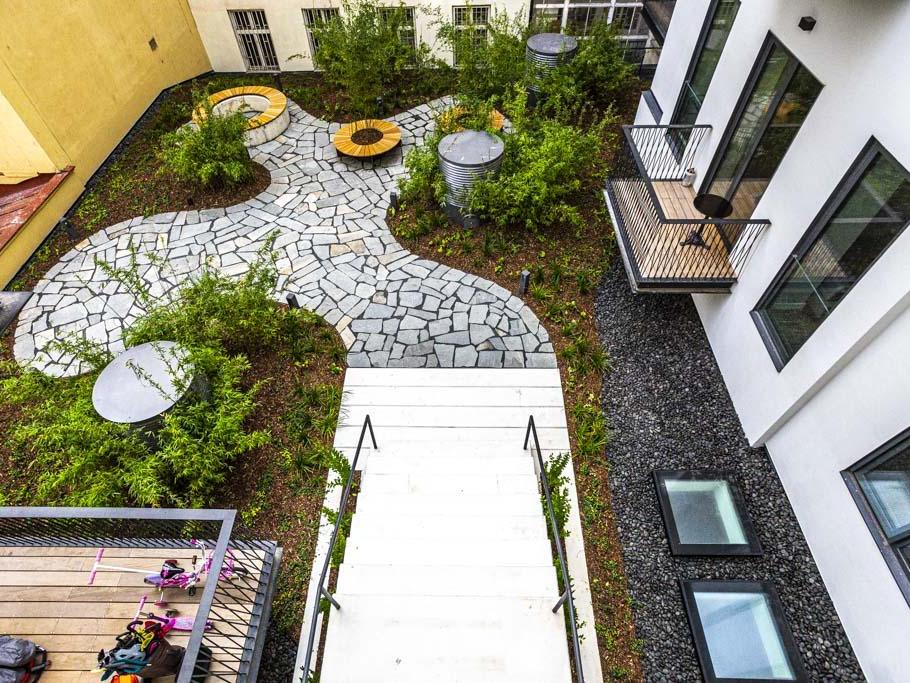 Pronájem bytu 2+kk 72 m2, Praha – náhled fotky 9