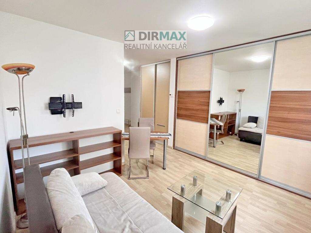 Pronájem bytu 1+kk 35 m2